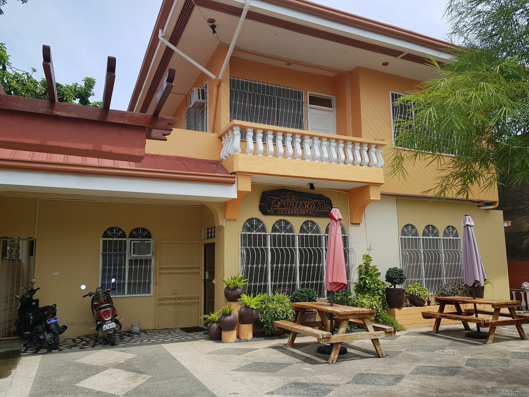Francesca'S Inn Tagbilaran Exterior foto